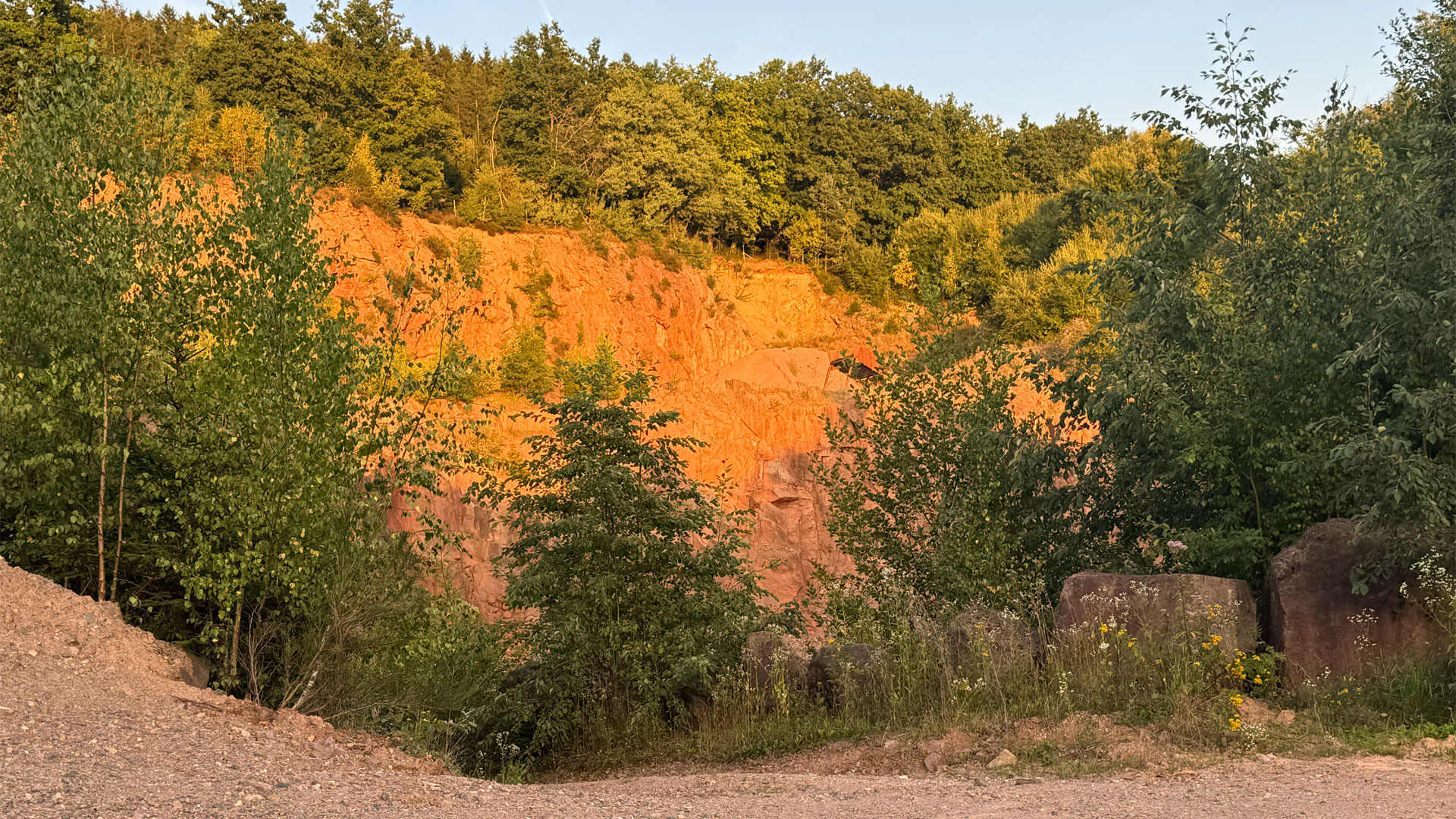 Anlage des Steinbruchs und der Landschaft